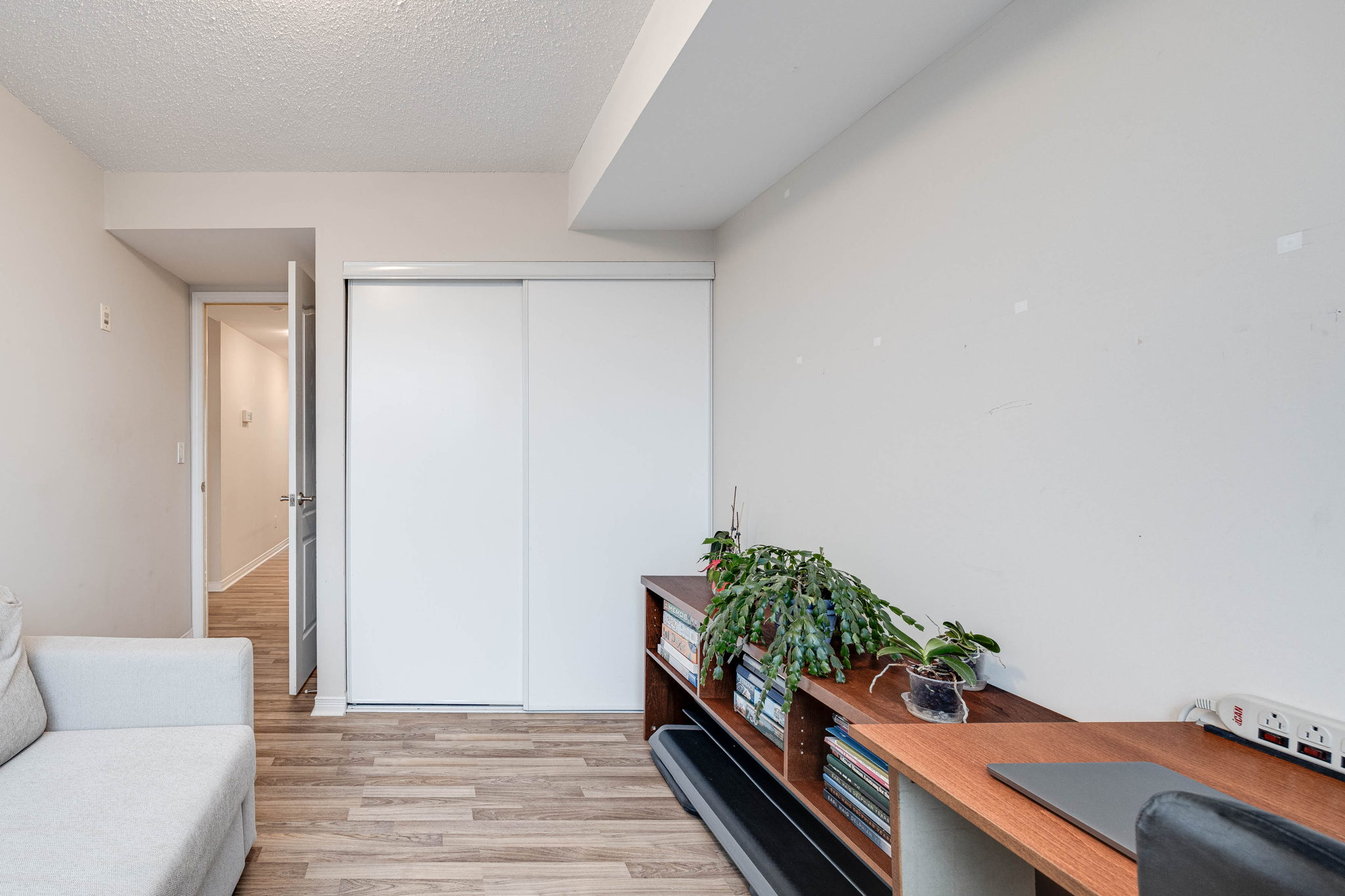 Toronto property showcase — delivered property photograph 19