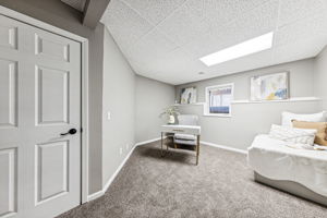 17_Interior