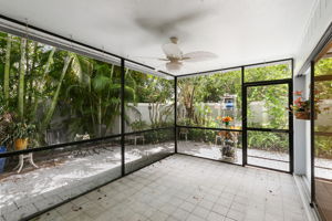 Private Tropical Lanai and Backyard