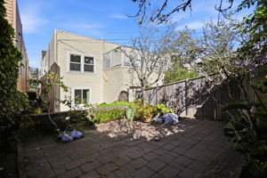  Photo 37