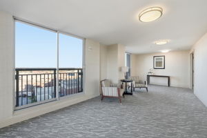 Community seating areas on 14 & 15 floor lobby