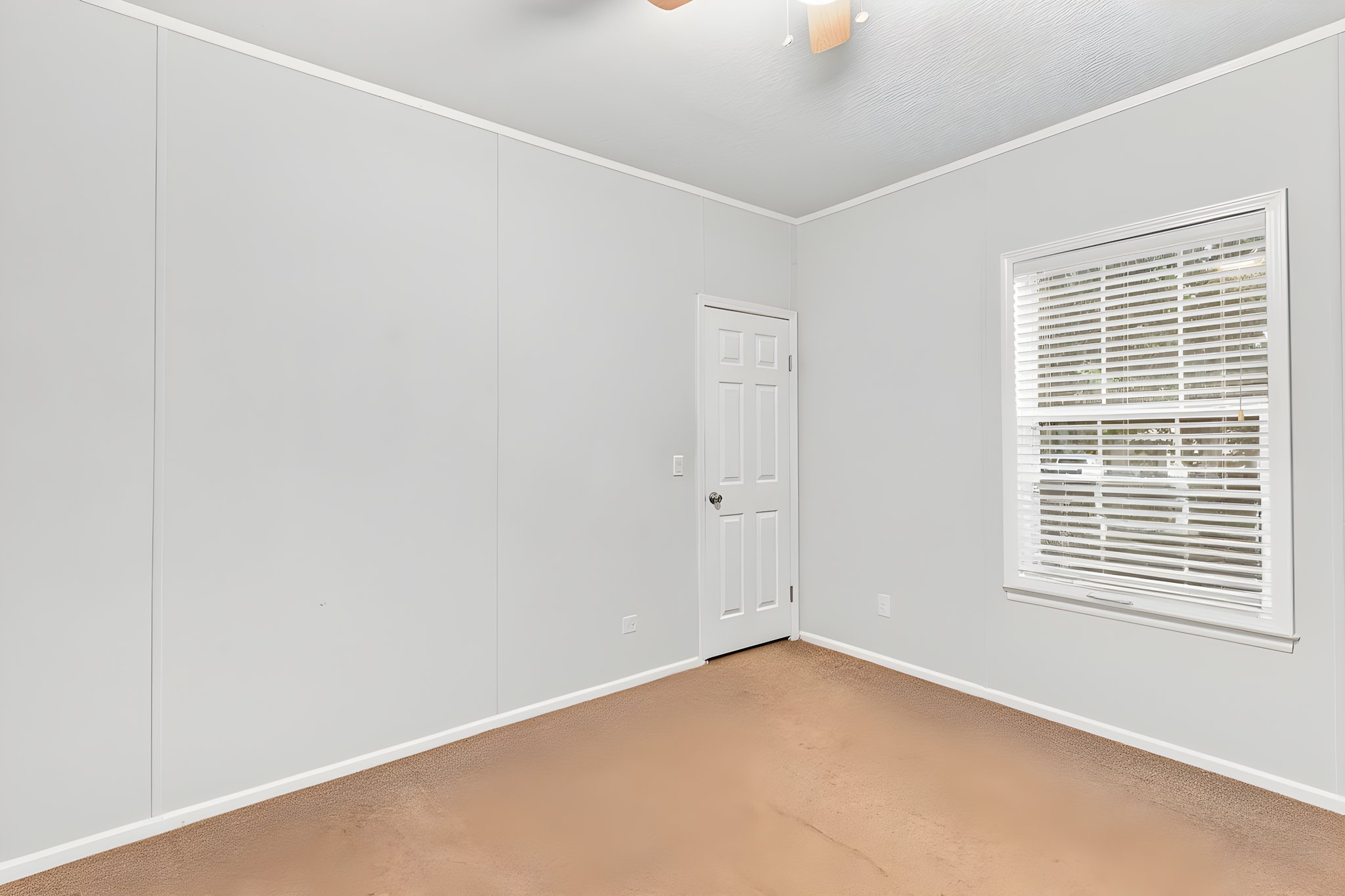 6Y8A4528 furniture removed.jpeg