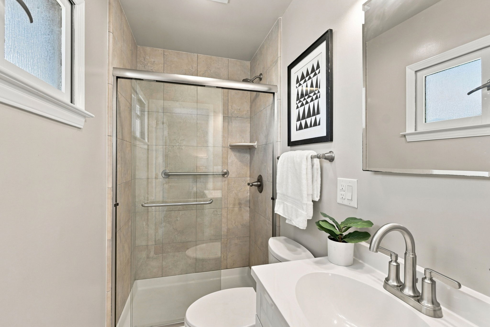 027_F8_2051 Willow Way