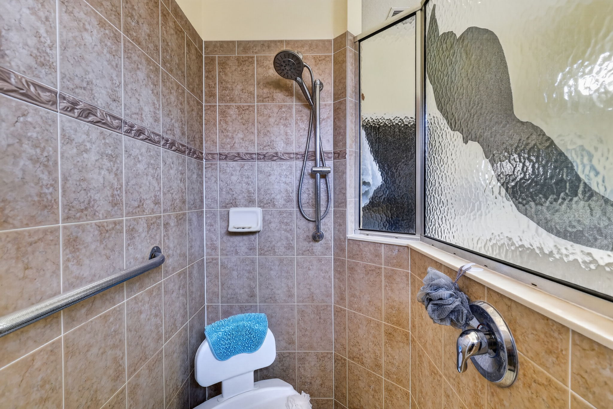  Photo 32