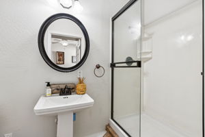  Photo 36