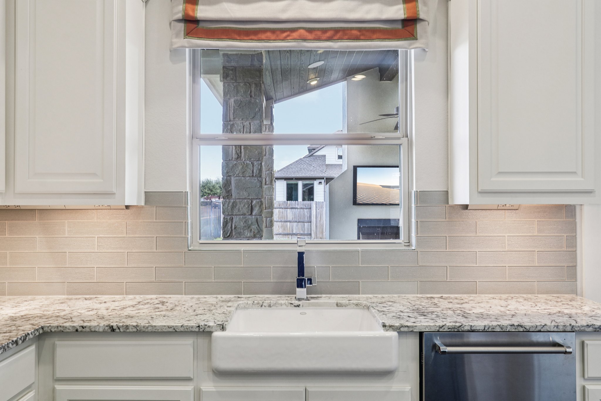 Martin Ln-S1411-026.jpg