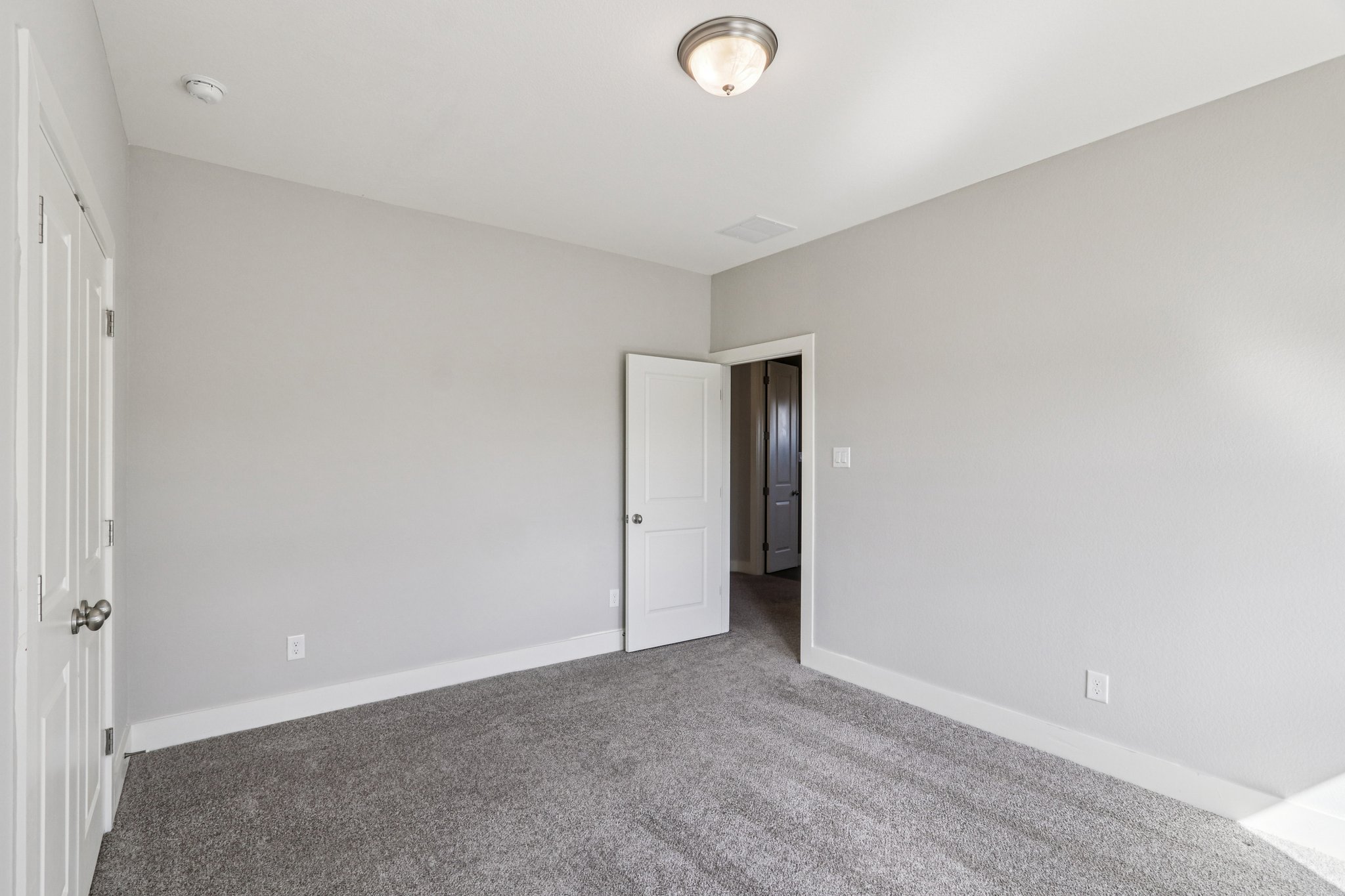 Martin Ln-S1411-070.jpg