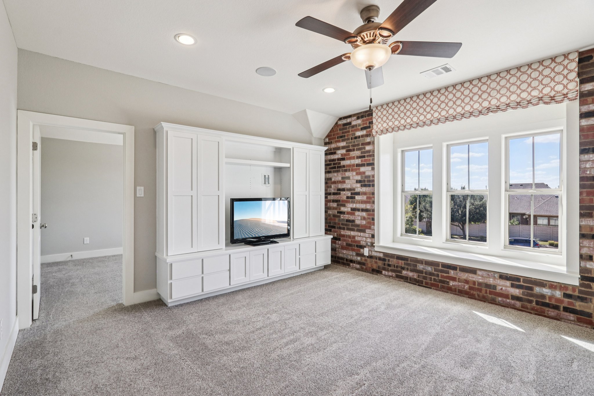 Martin Ln-S1411-071.jpg