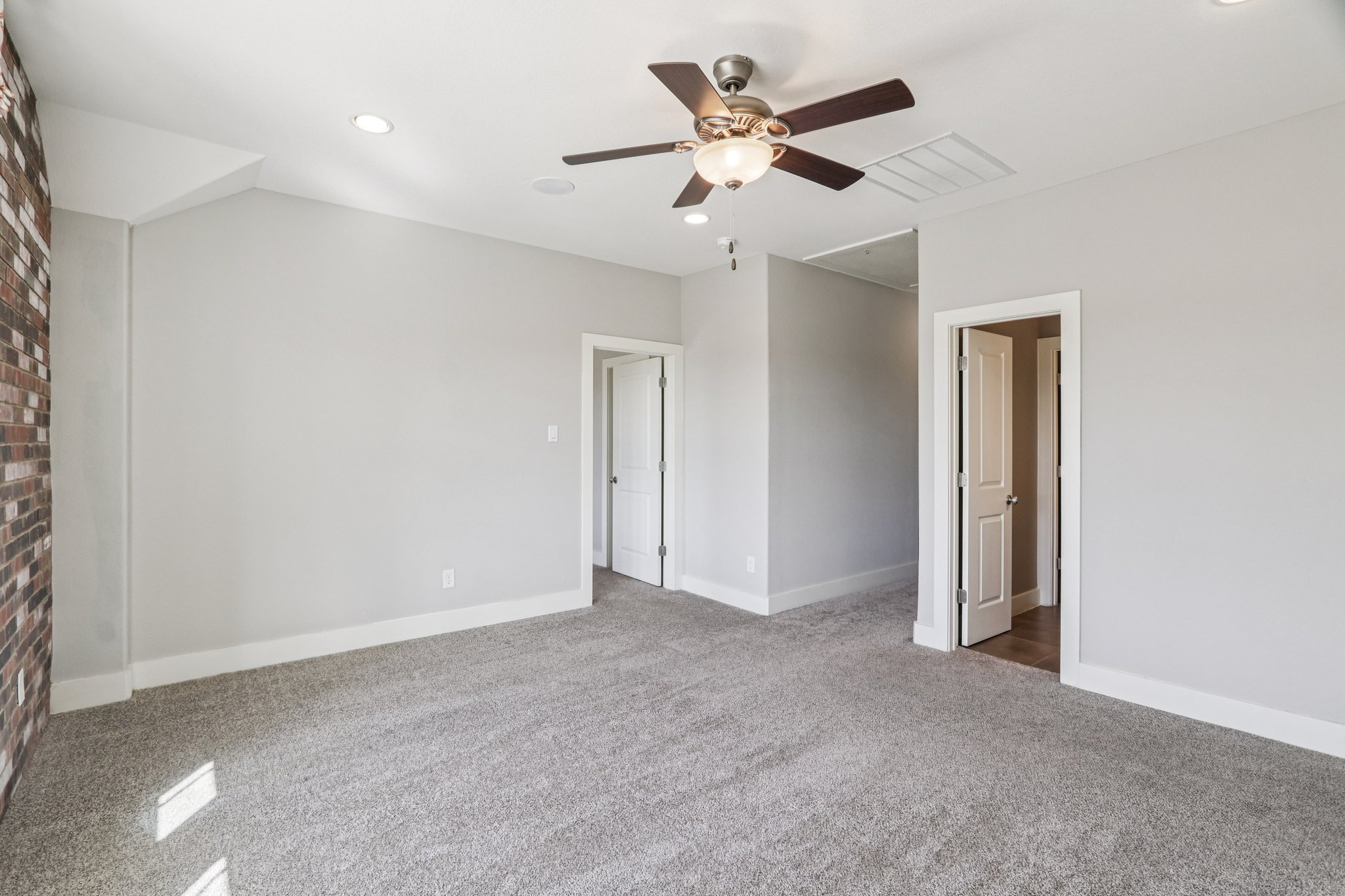 Martin Ln-S1411-072.jpg