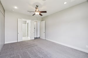 Martin Ln-S1411-047.jpg