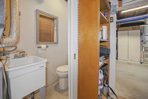 Bathroom3 - 495A2430 (1)