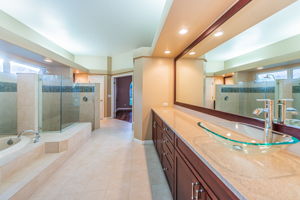 First Floor Bathroom1e