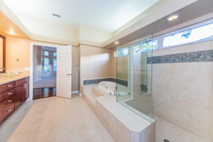 First Floor Bathroom1b
