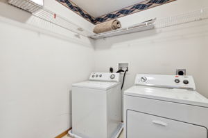 24_Interior