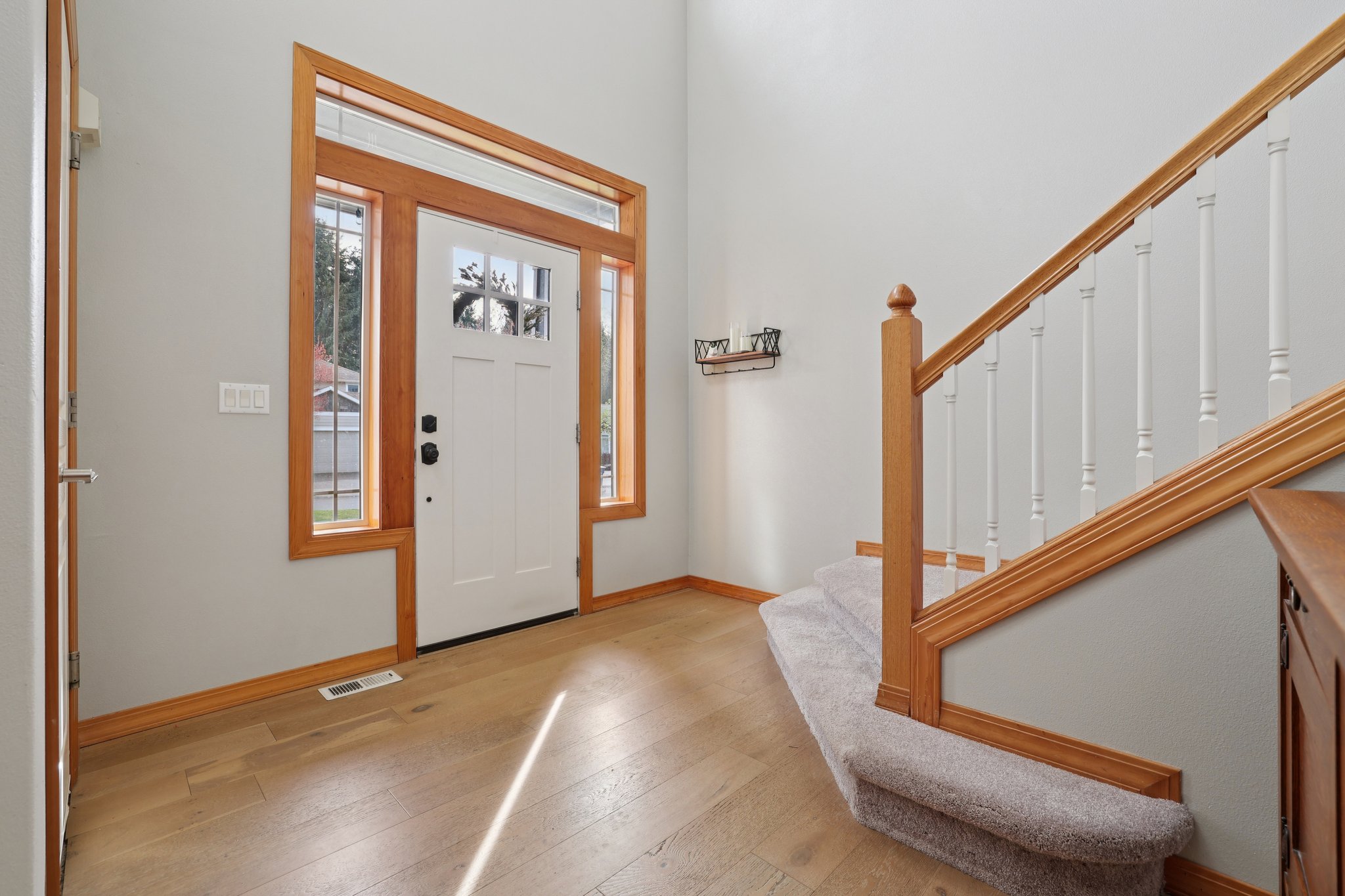 193rd Ave Ct E-L0704-005.jpg