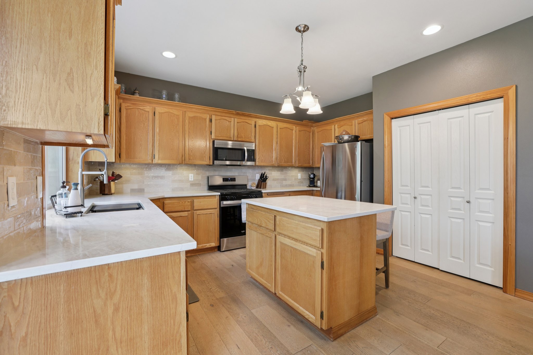 193rd Ave Ct E-L0704-016.jpg