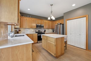 193rd Ave Ct E-L0704-016.jpg