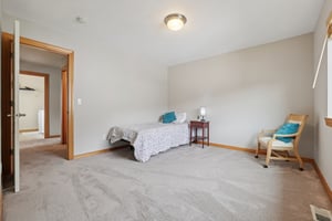 193rd Ave Ct E-L0704-032.jpg