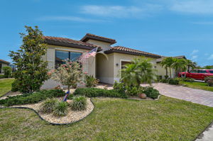 20542 Trattoria Loop-3