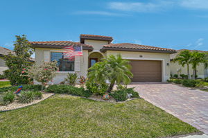 20542 Trattoria Loop-4