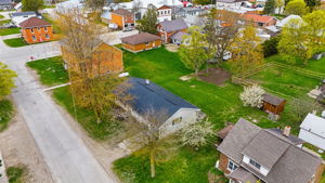  Photo 32