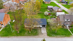  Photo 0
