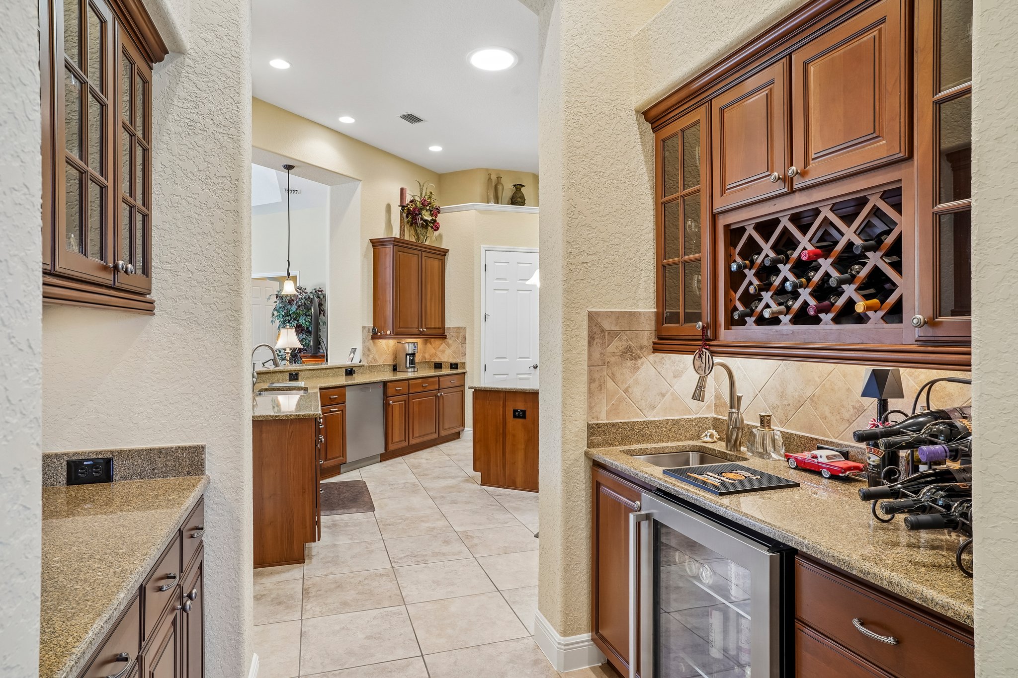 Lake Ridge Dr-S1609-022.jpg