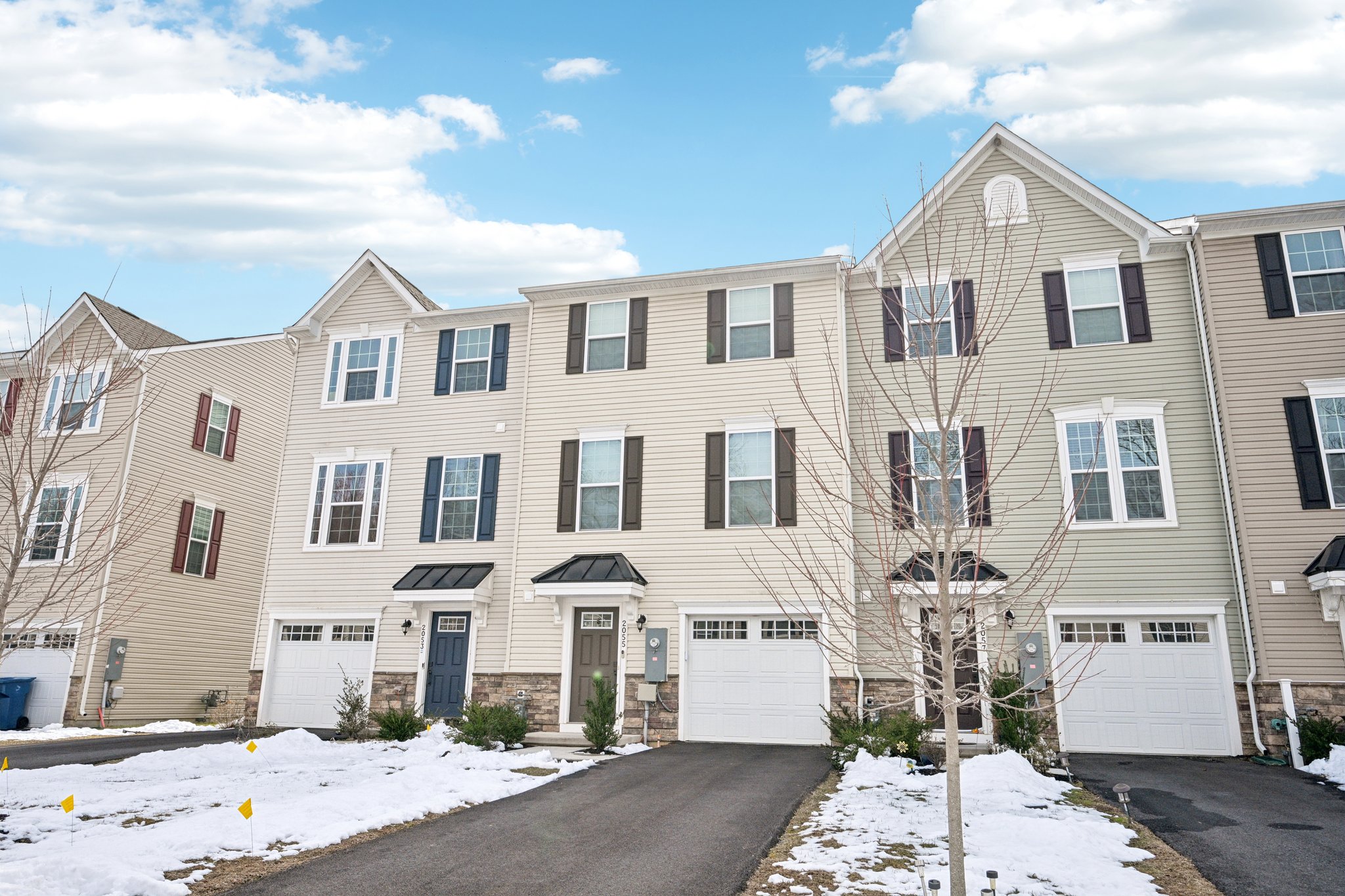 Rivers Dr-S2702-003.jpg