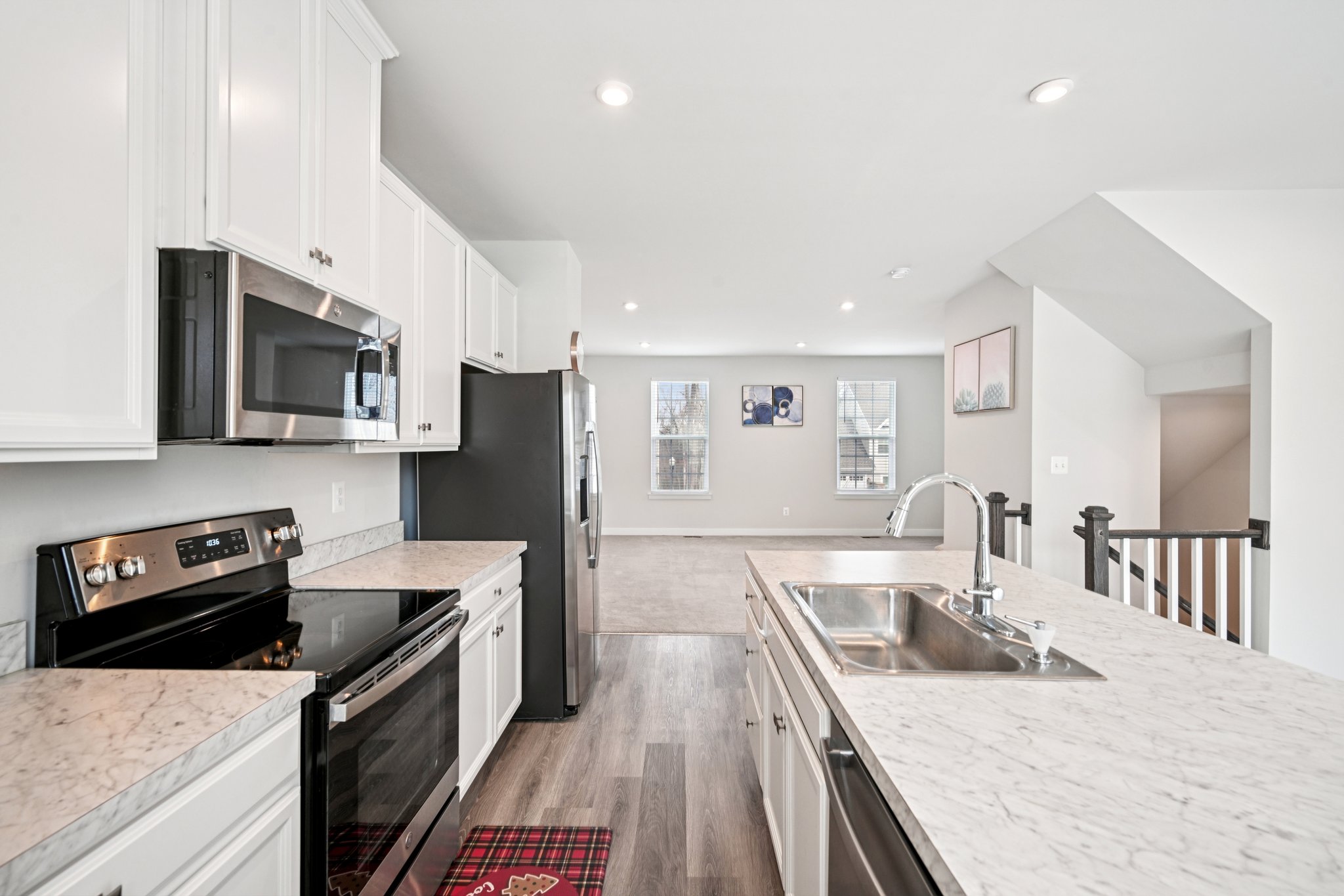 Rivers Dr-S2702-014.jpg