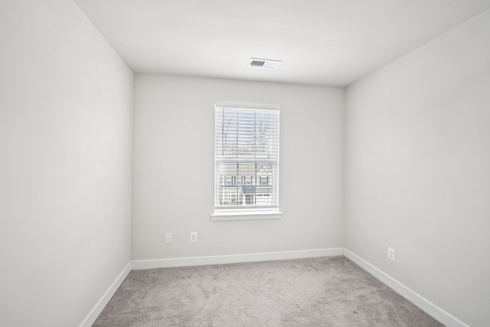 Rivers Dr-S2702-030.jpg