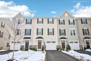 Rivers Dr-S2702-001.jpg