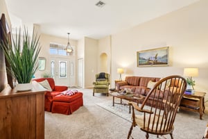 Queen Alexandra Dr-S2807-007.jpg