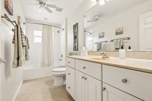 Queen Alexandra Dr-S2807-026.jpg