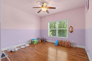  Photo 24