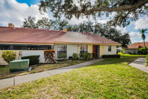 Front Exterior4