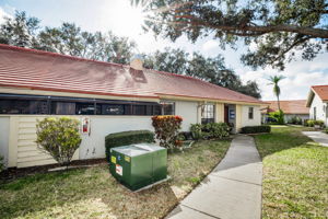 Front Exterior10