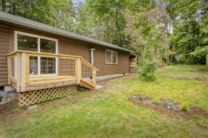 Deck off of living room!