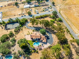 015_AERIAL_ 20585 Whispering Oaks Dr