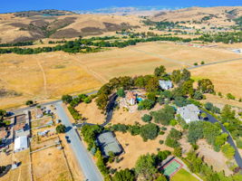 023_AERIAL_ 20585 Whispering Oaks Dr