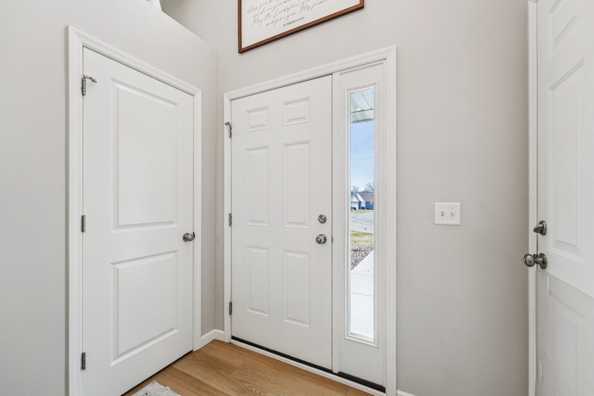 9th Avenue Ct-S0104-007.jpg