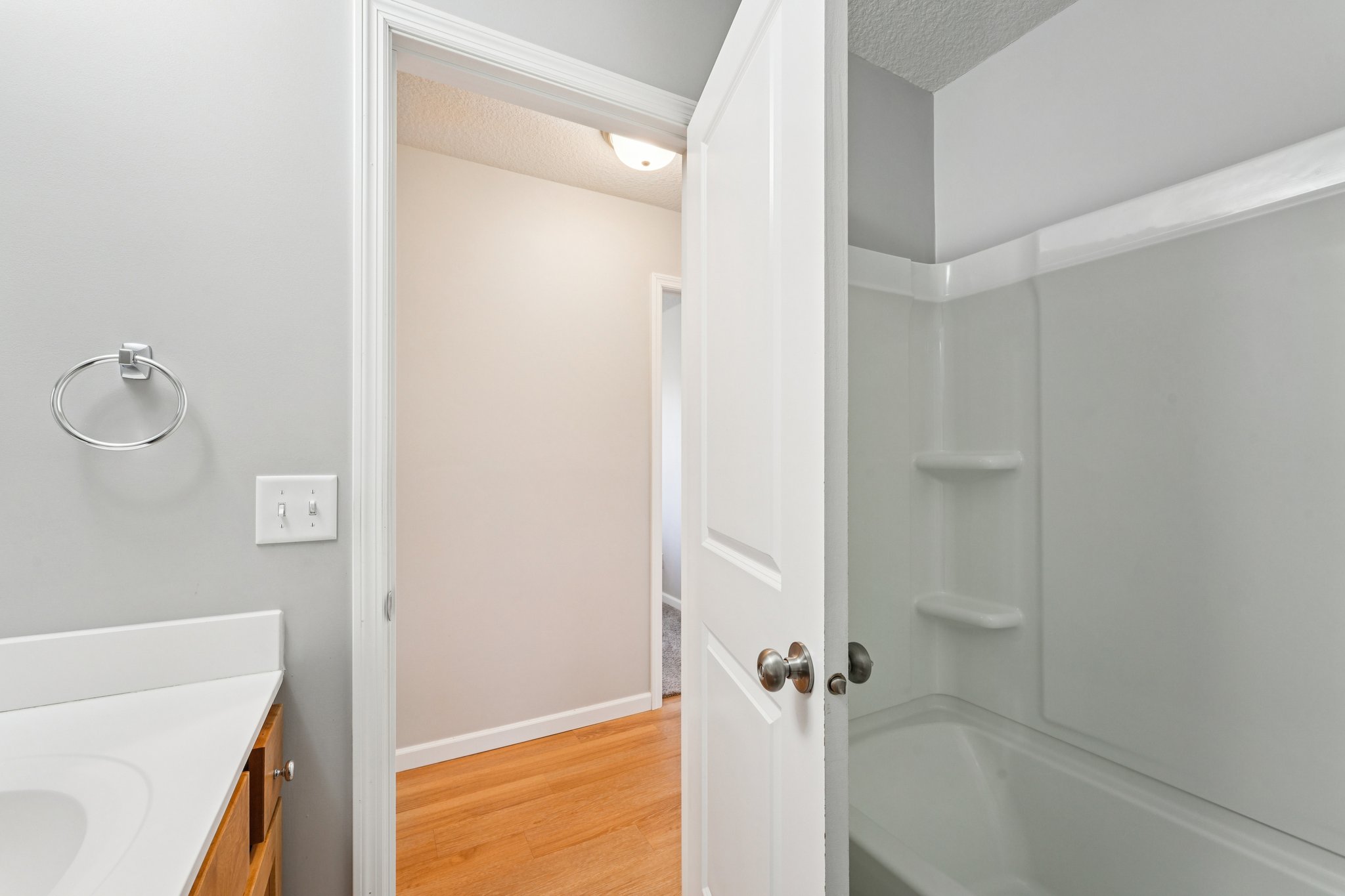 9th Avenue Ct-S0104-025.jpg