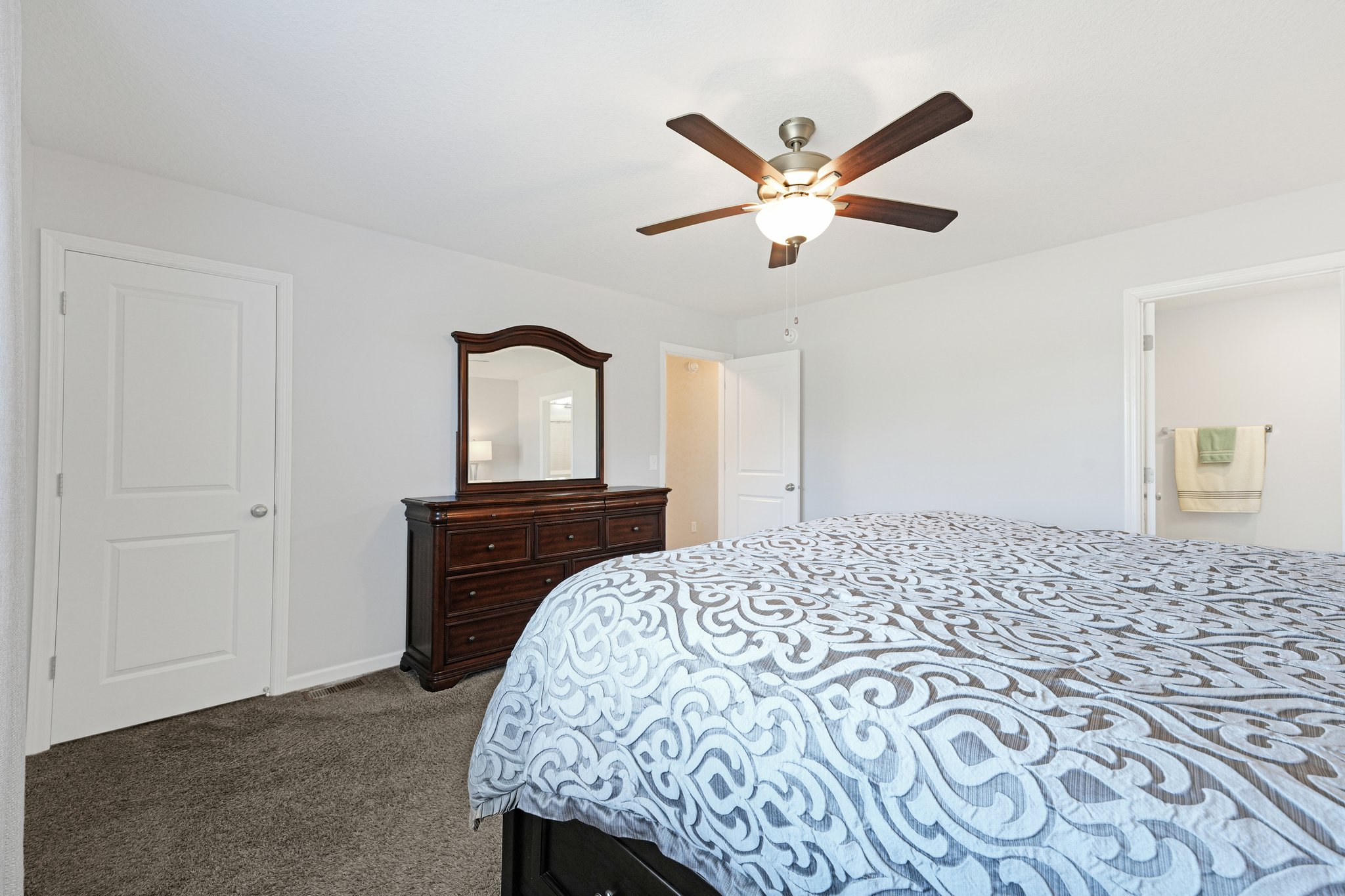 9th Avenue Ct-S0104-028.jpg