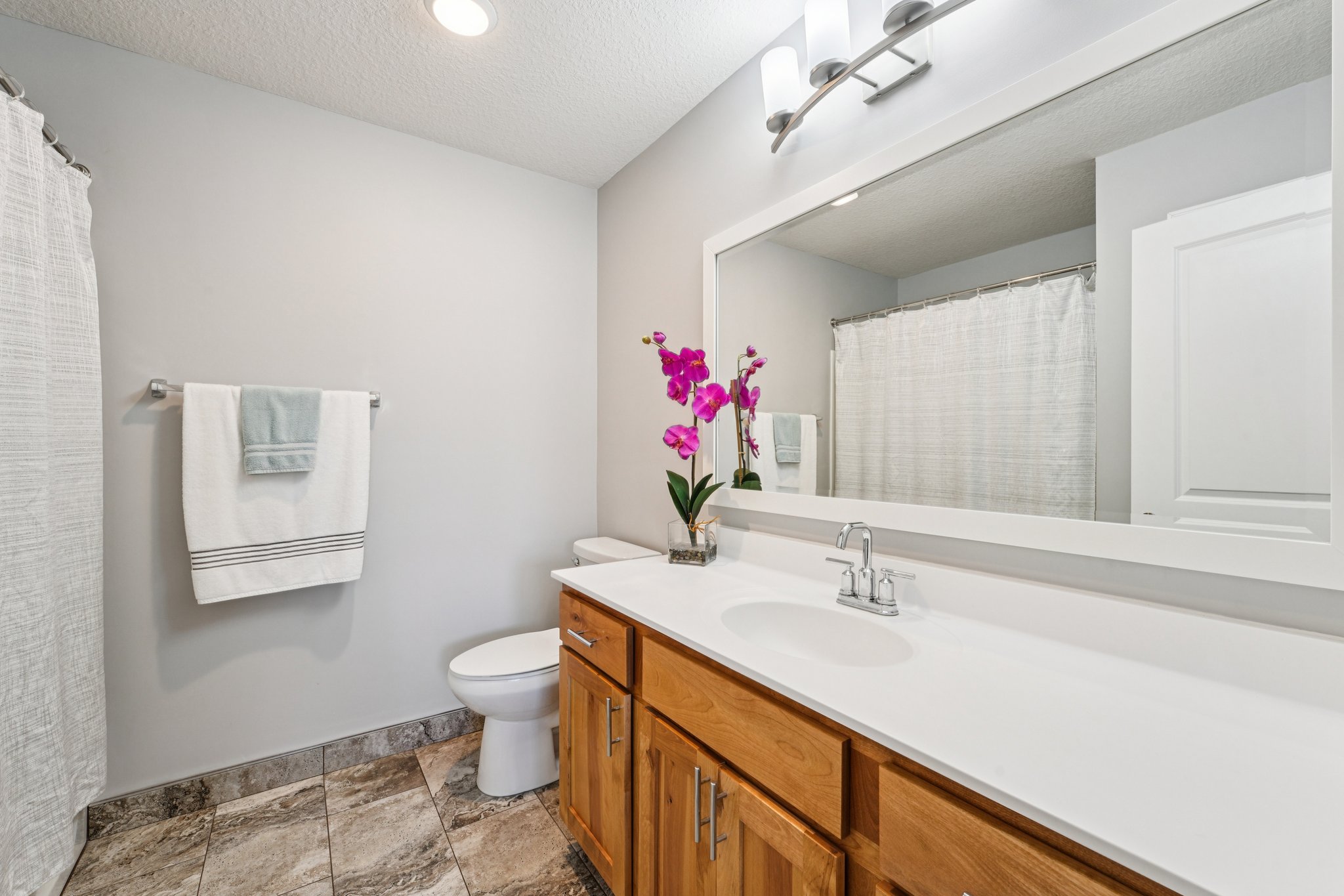 9th Avenue Ct-S0104-030.jpg