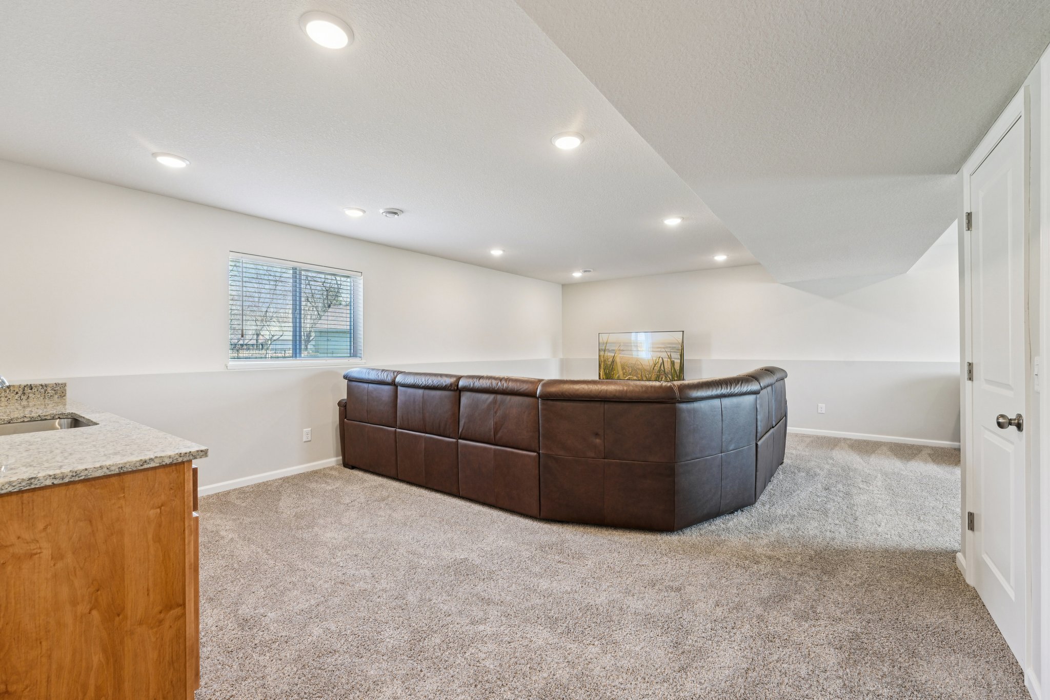 9th Avenue Ct-S0104-031.jpg