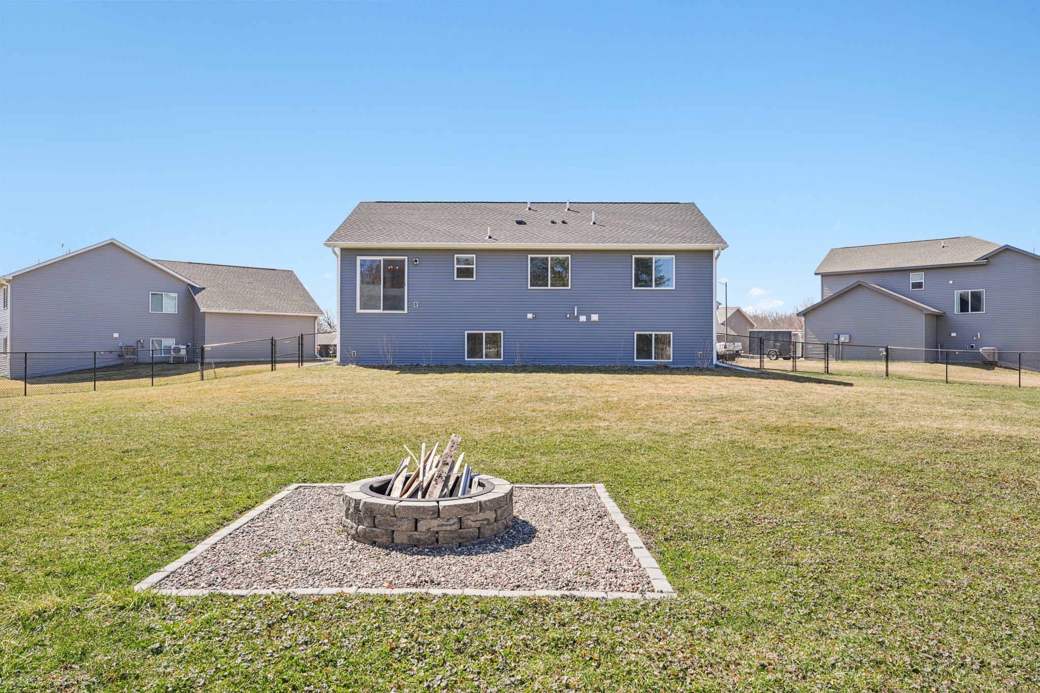 9th Avenue Ct-S0104-044.jpg