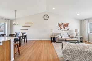 9th Avenue Ct-S0104-012.jpg