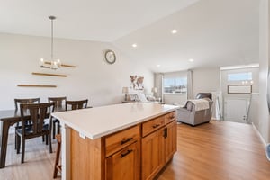 9th Avenue Ct-S0104-017.jpg