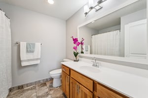 9th Avenue Ct-S0104-030.jpg