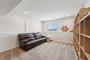 9th Avenue Ct-S0104-035.jpg