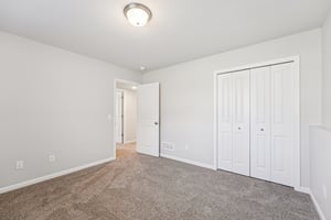 9th Avenue Ct-S0104-037.jpg